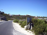 Standing on the coastal road at the beginning of Cape L'Agulhas looking back at Struisbaai